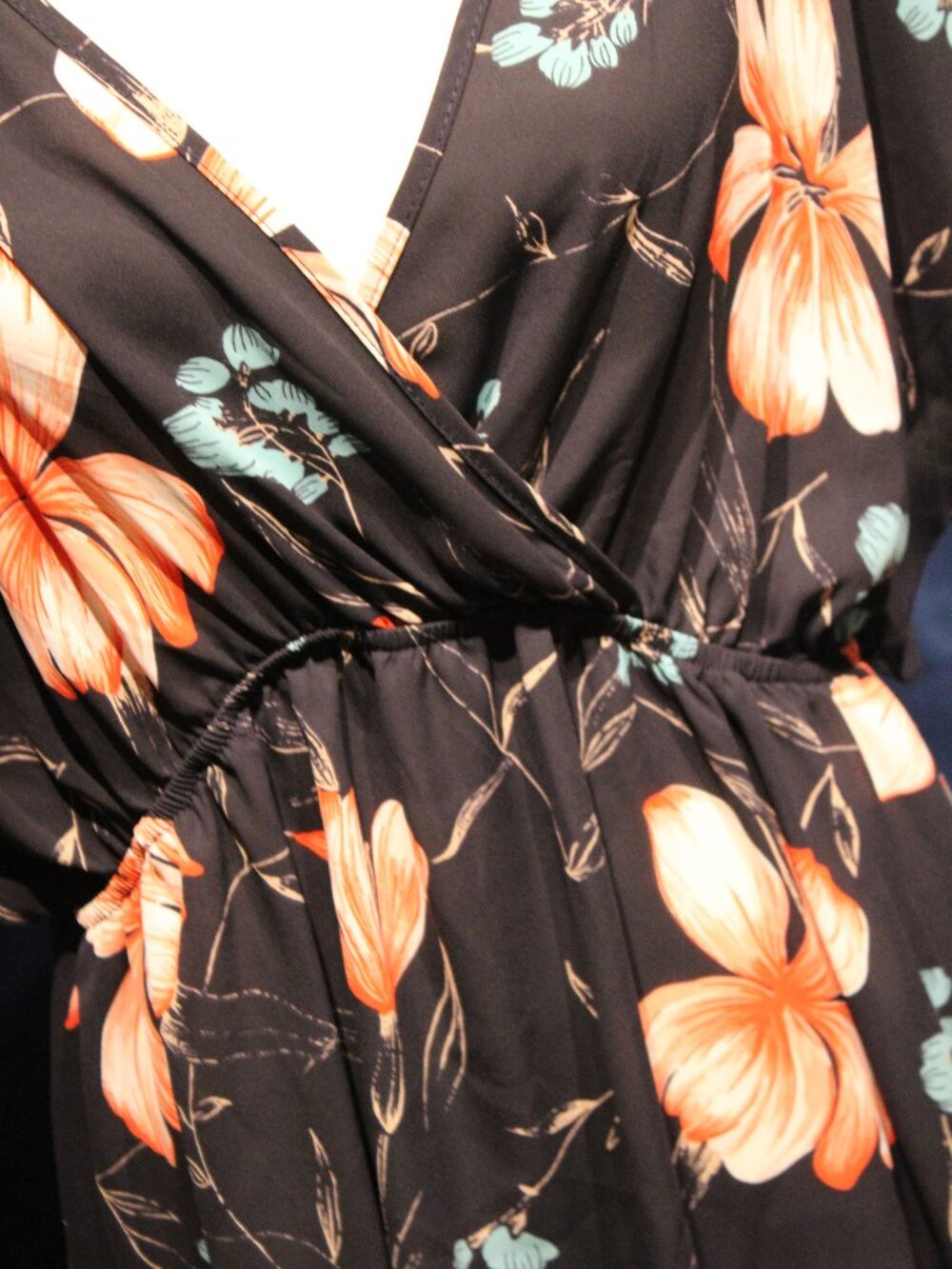 Torrid Floral Top - Picture 3 of 4